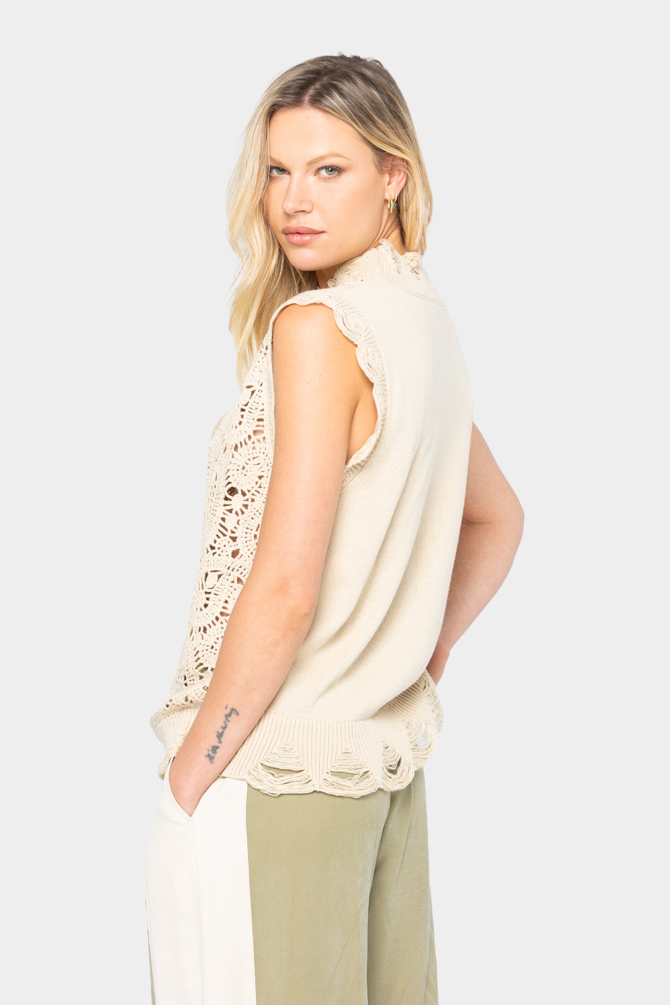 Paisley Stitch Sleeveless Sweater