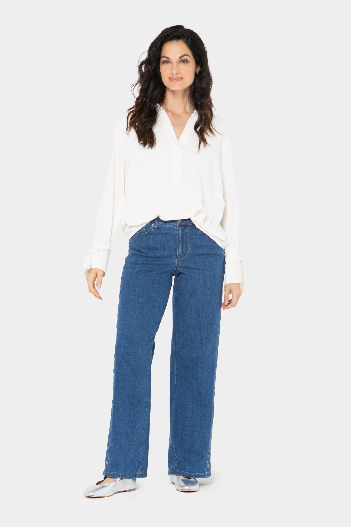 Wide Leg Rivet Jeans