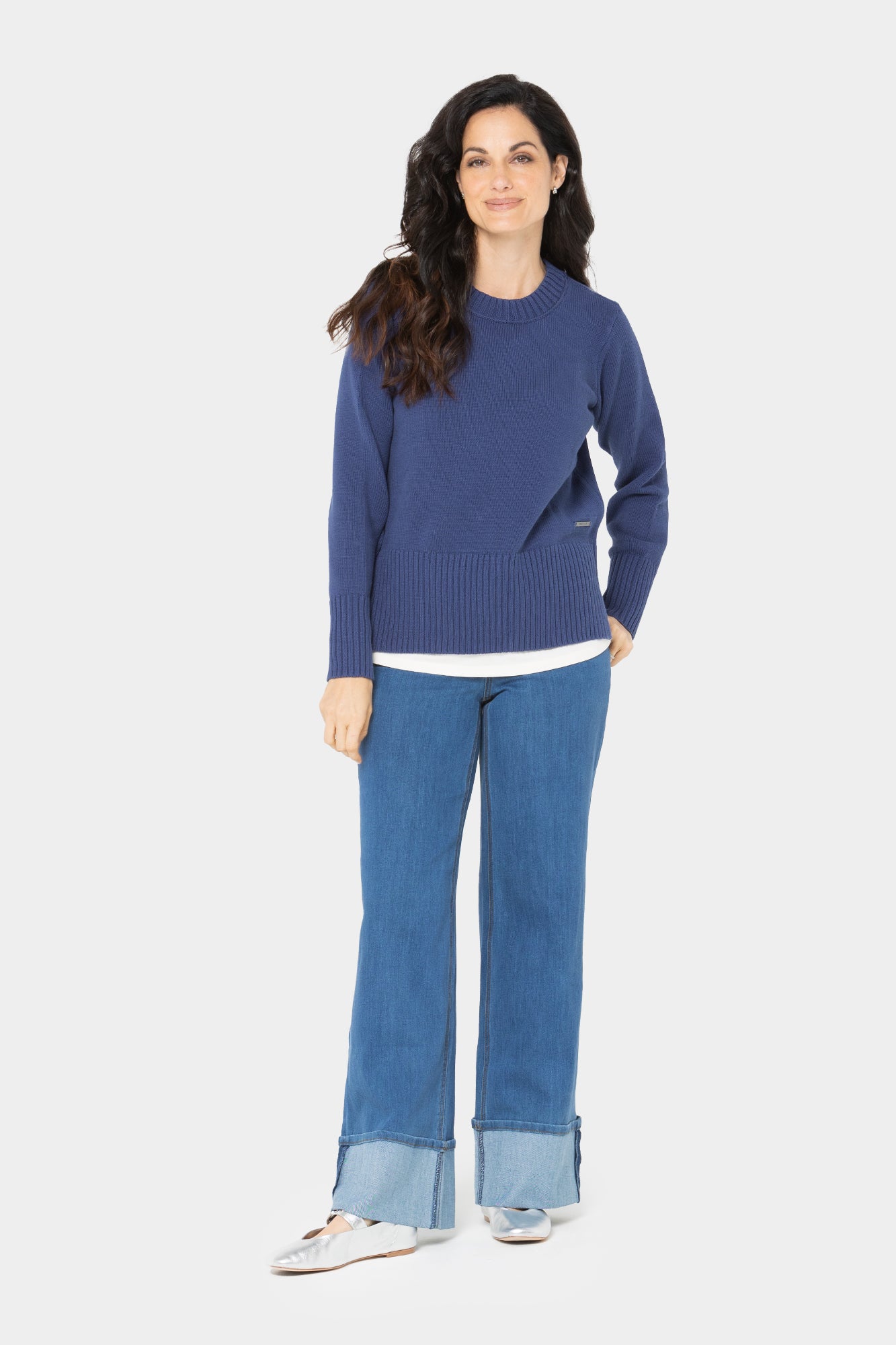 Full-Length Cuffed Jeans with Back Pintuck Detail